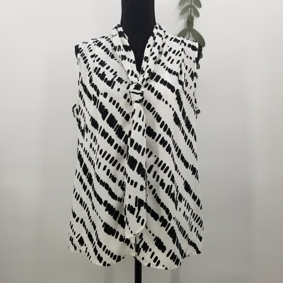 Liz Claiborne Tops - Liz Claiborne Sleeveless Necktie Blouse Size L